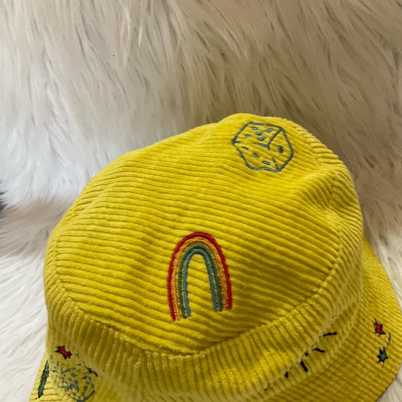 Urban Outfitters Yellow Poppy Embroidered Allover Corduroy Bucket Hat - Picture 4 of 9
